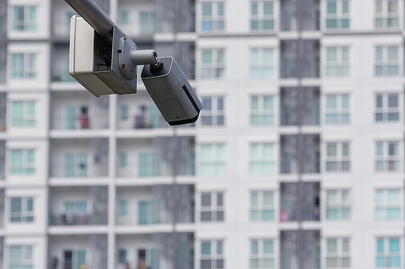 室外安全摄像头，用于安全居民。户外中央电视台。监控摄像头。