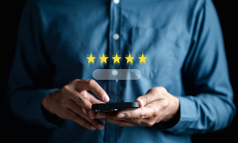 客户评价满意度反馈调查概念，用户在网上应用对服务体验进行评分，客户可以评价服务质量，从而对企业的声誉进行排名。