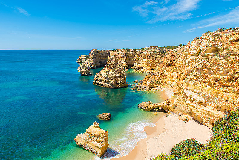 马里亚-美丽的海滩马里亚在阿尔加维，葡萄牙