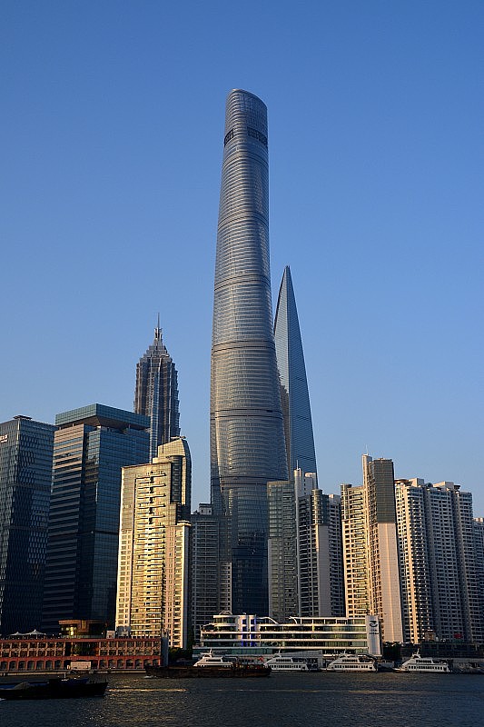 中国上海陆家嘴的巨型摩天大楼