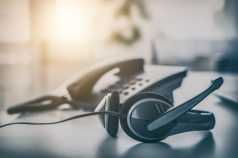 沟通支持，呼叫中心和客户服务帮助台。