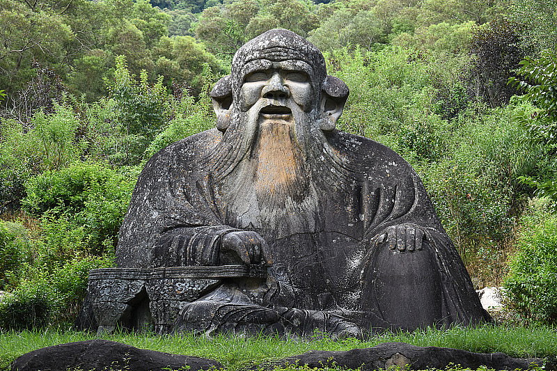 中国清远山老子雕像