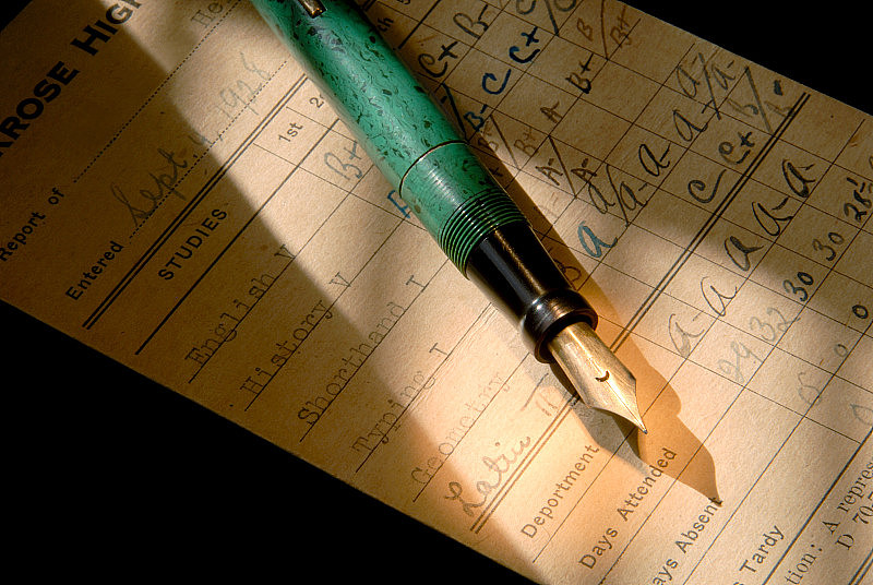 老式钢笔，1928年成绩单