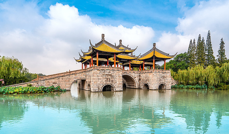 扬州瘦西湖武亭桥古建筑景观