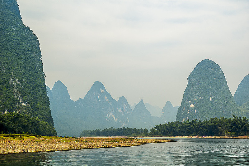 桂林山水在漓江
